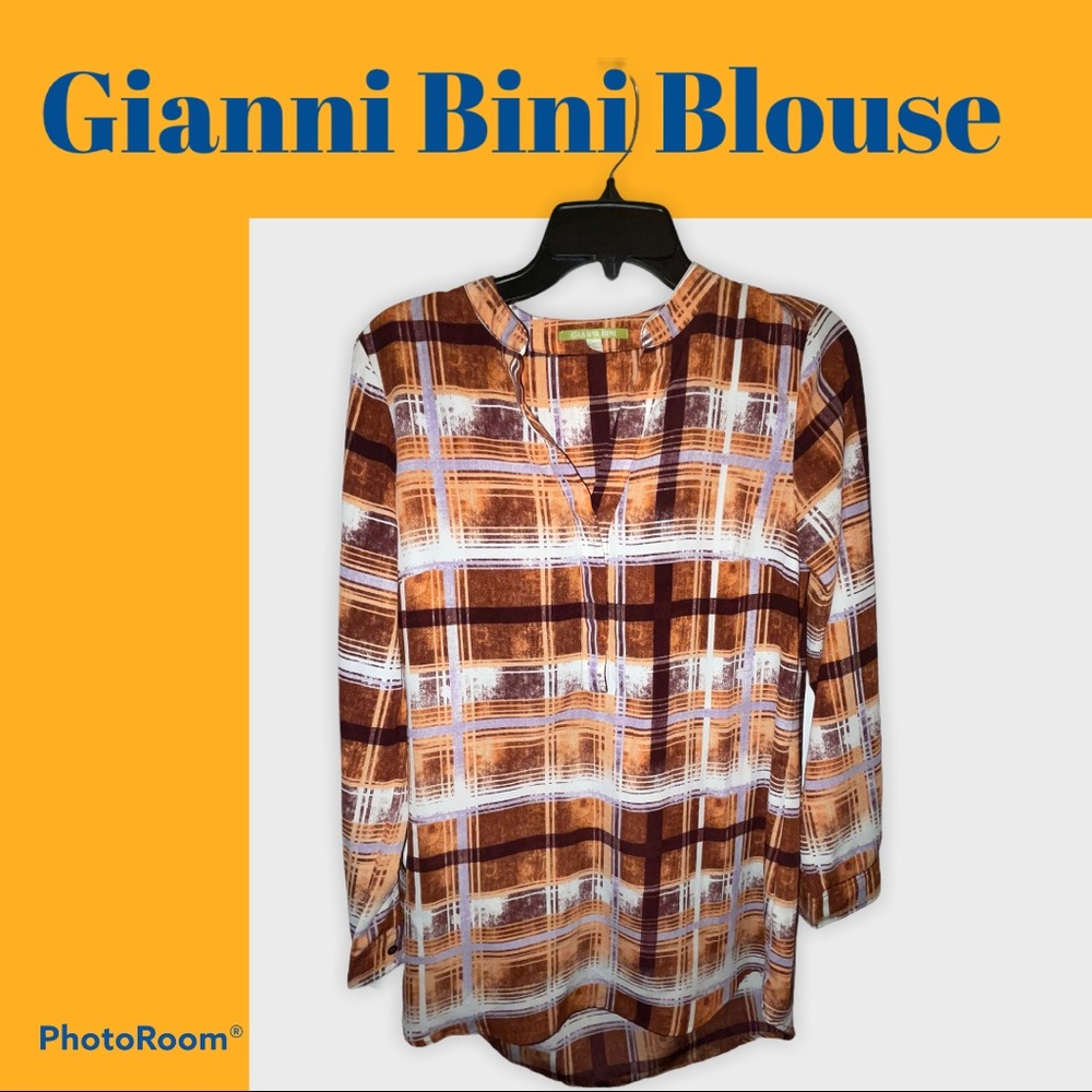Gianni Bini Blouse Y neckline hi-lo hem size XS